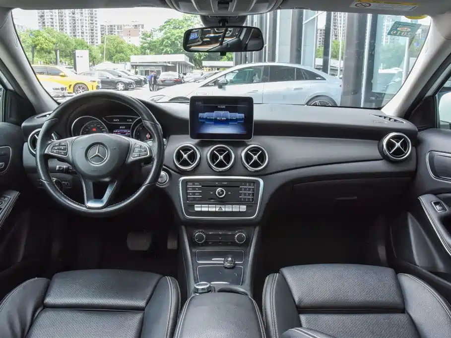 Mercedes-Benz GLA — миниатюра 14