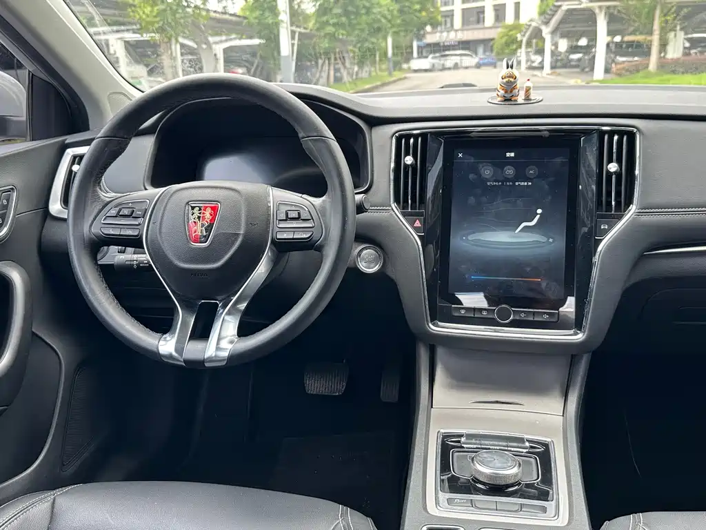 Roewe i6 New Energy — миниатюра 15