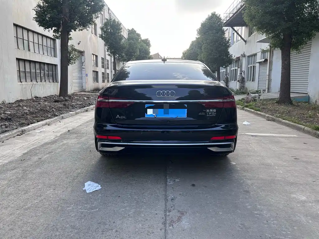 Audi A6L — миниатюра 5
