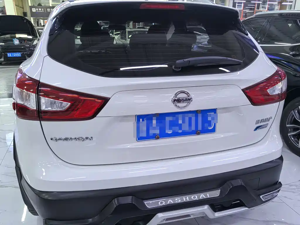 Nissan Qashqai — миниатюра 5