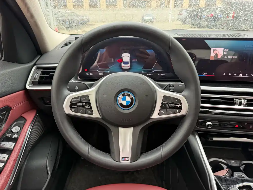 BMW i3 — миниатюра 11