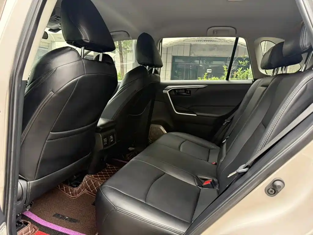 Toyota Wildlander — миниатюра 5