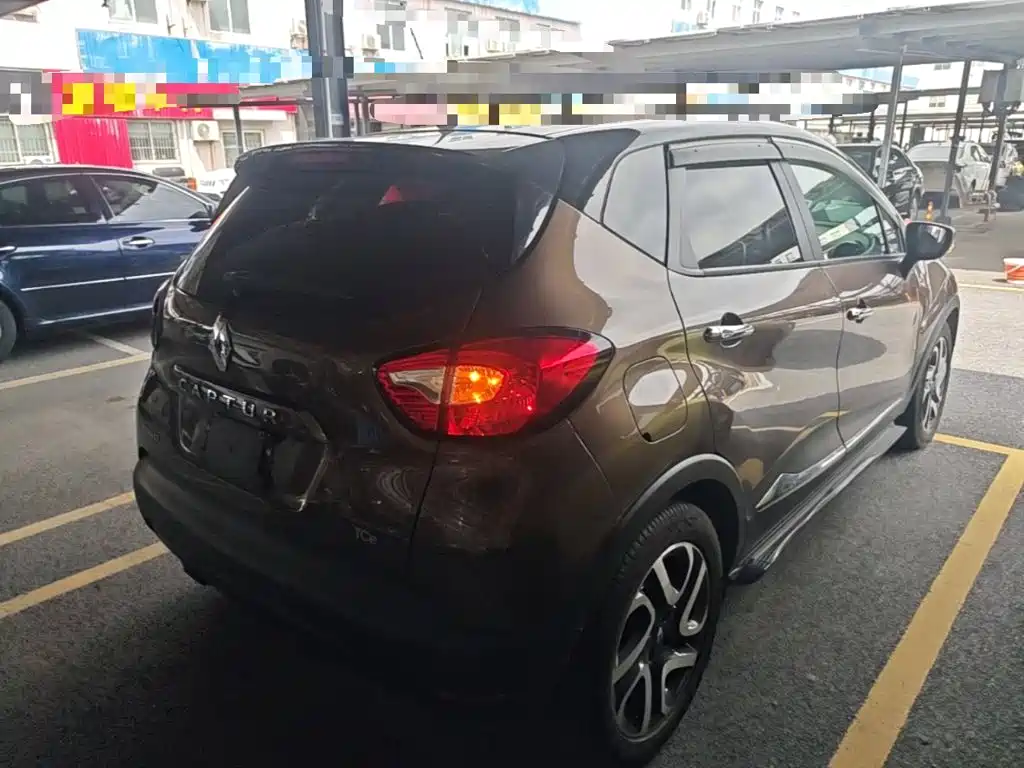 Renault Captur — миниатюра 7