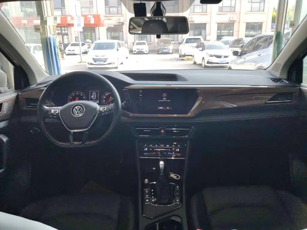 Volkswagen Tharu — миниатюра 10