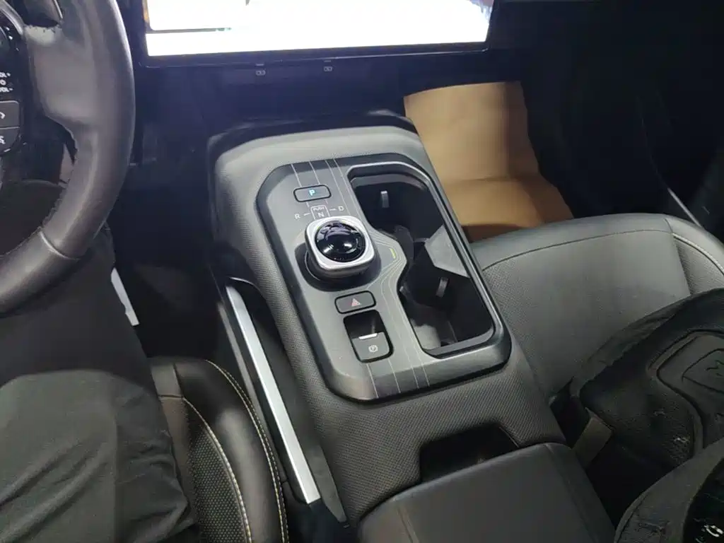 Toyota bZ5 — миниатюра 14