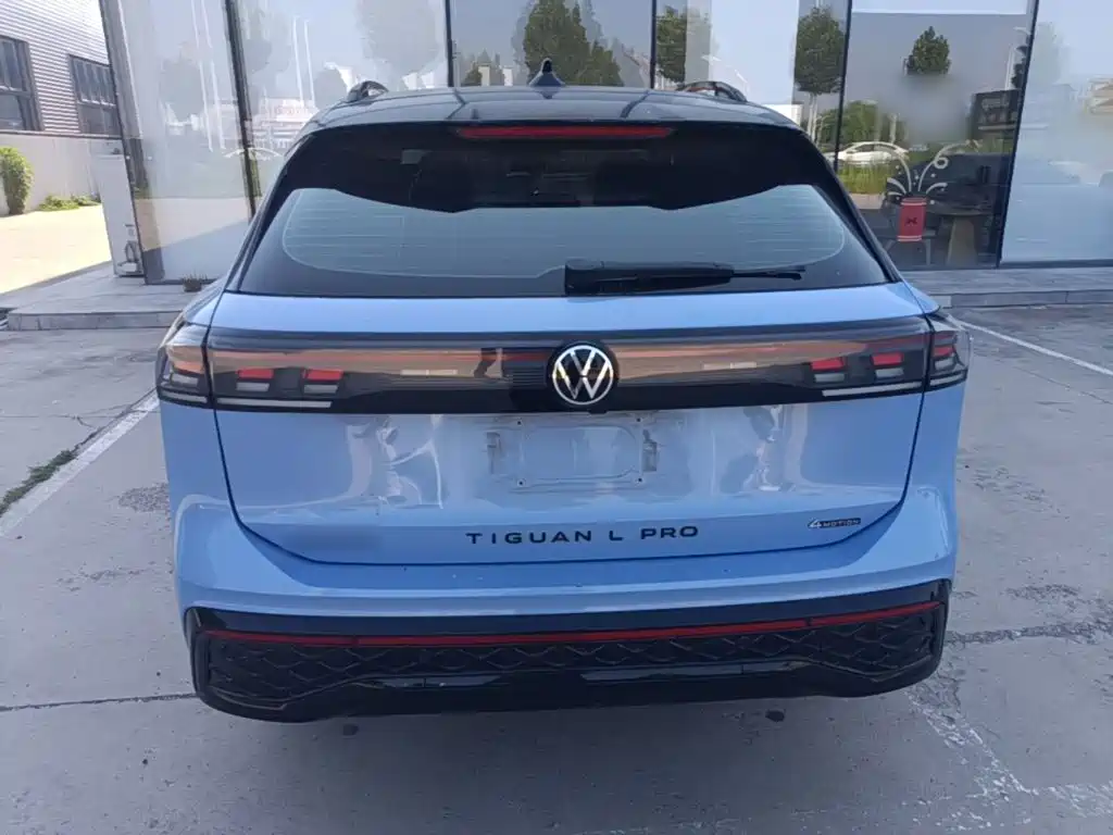 Volkswagen Tiguan L — миниатюра 6