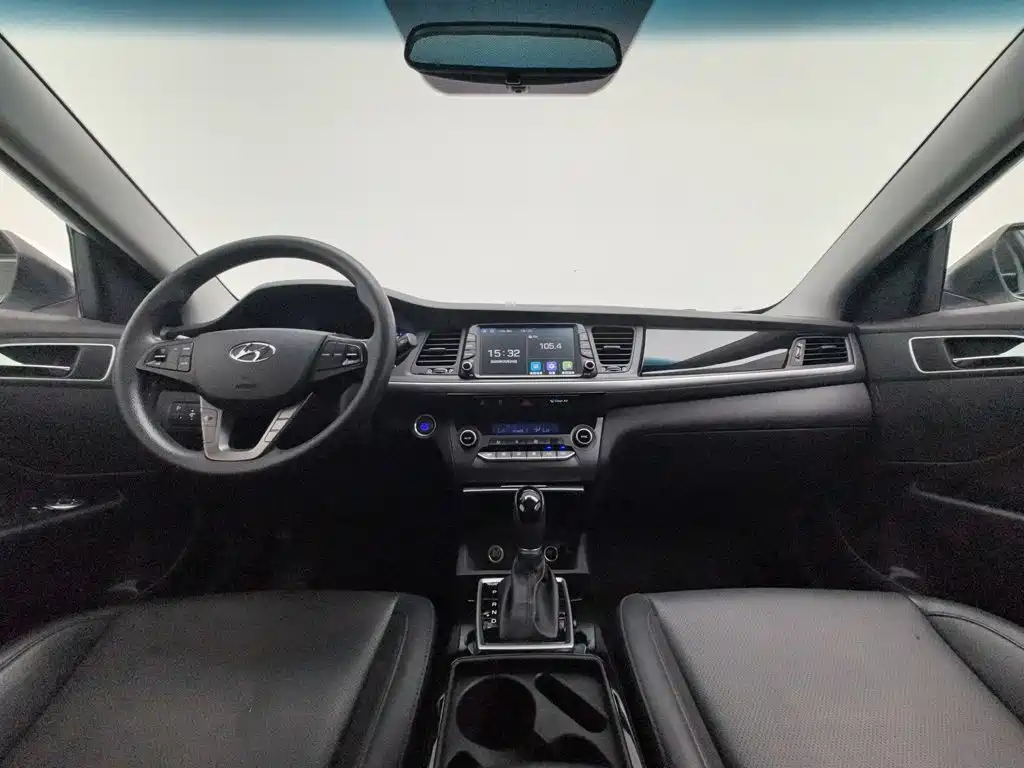 Hyundai Mistra — миниатюра 5