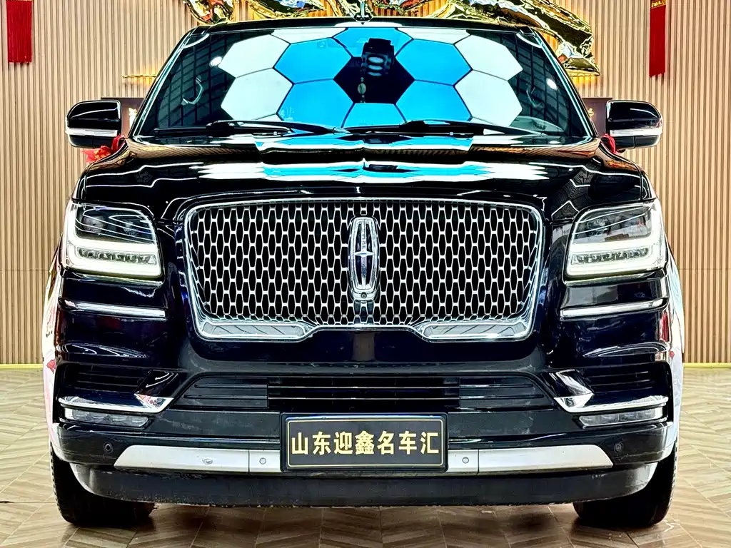 Lincoln Navigator — миниатюра 2