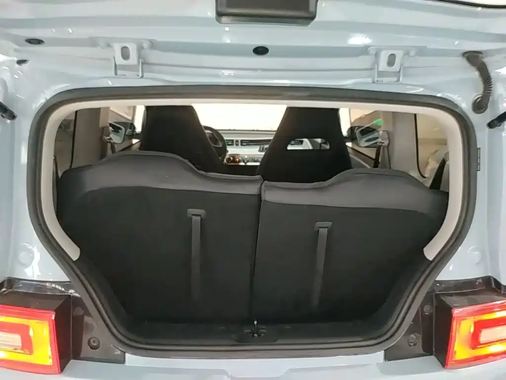 Wuling MINIEV — миниатюра 19