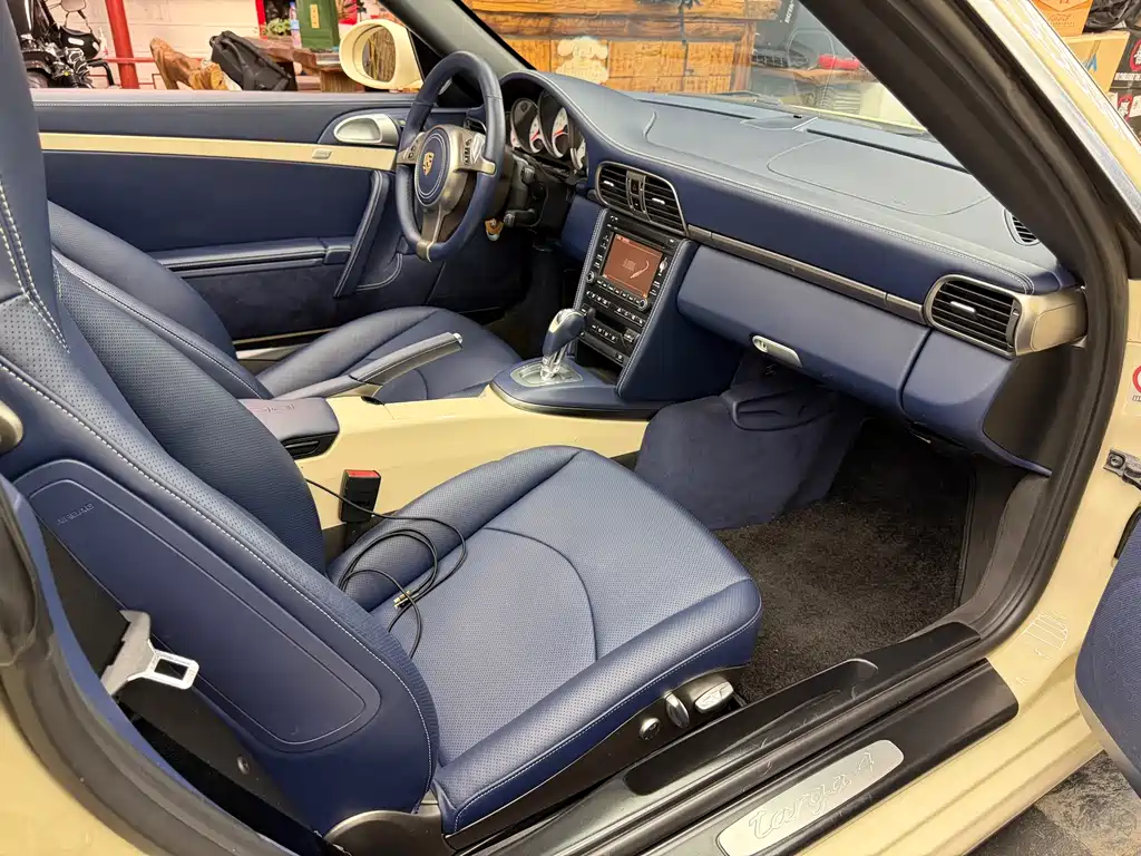 Porsche 911 — миниатюра 11