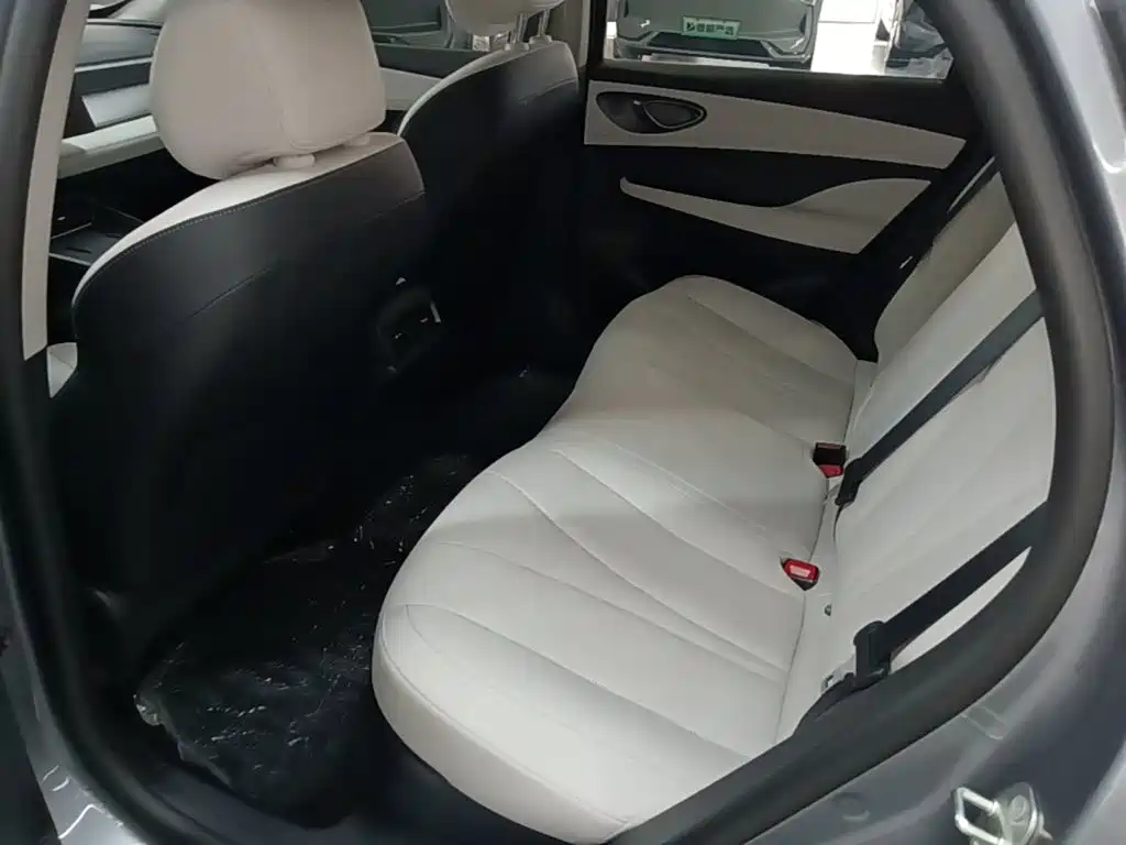 BYD Seal 05 DM-i — миниатюра 17