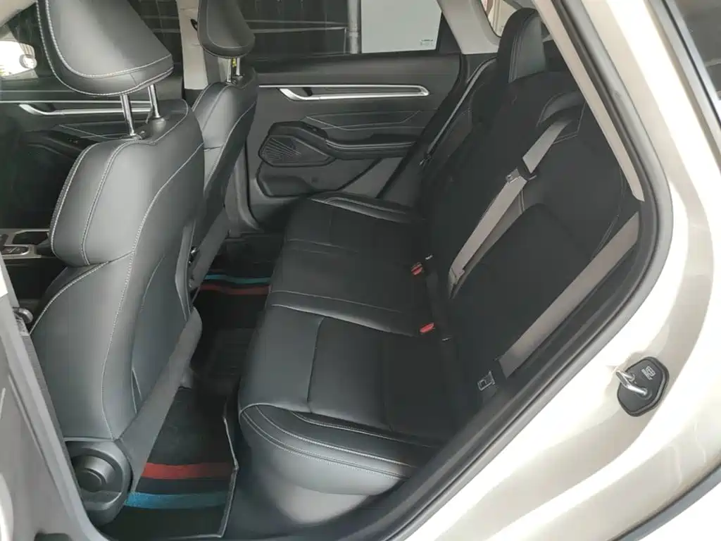 Geely Emgrand — миниатюра 17