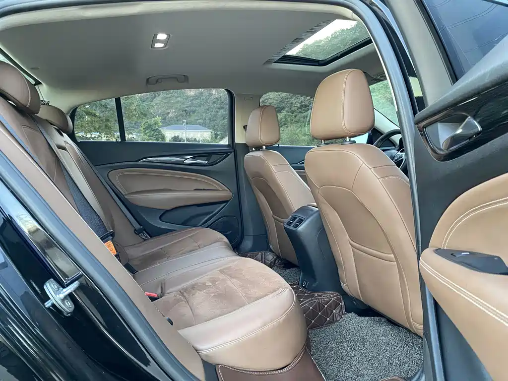 Buick Regal — миниатюра 9