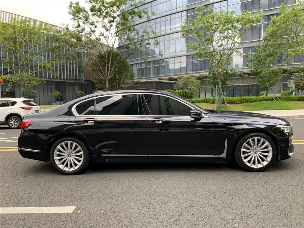 BMW 7 Series 7 2021 730Li Luxury
