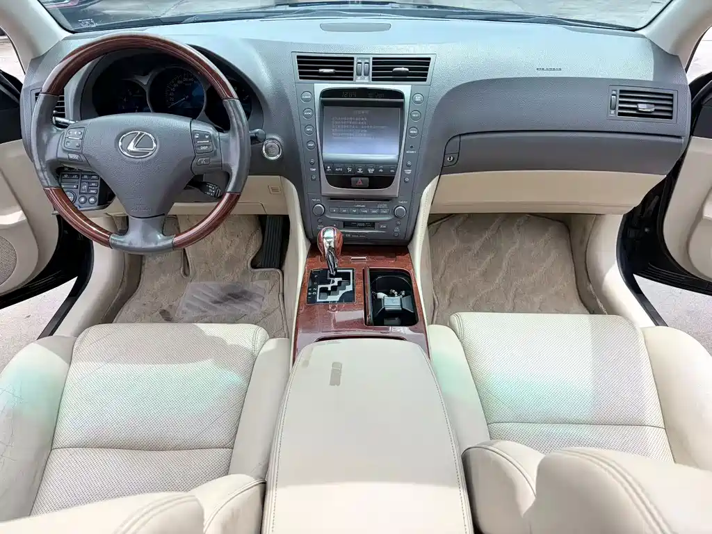 Lexus GS — миниатюра 6