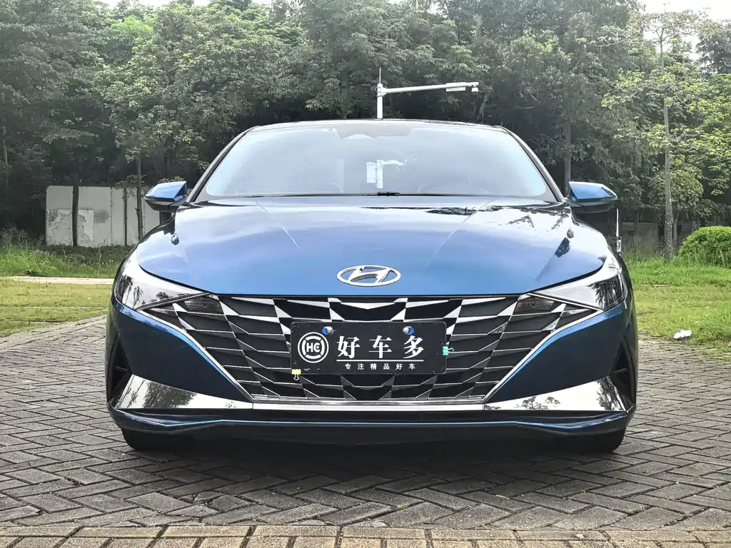 Hyundai Elantra — миниатюра 2
