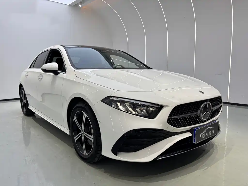 MERCEDES-BENZ A CLASS