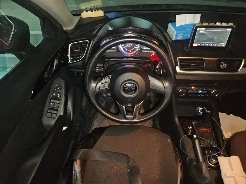 Mazda 3 Axela — миниатюра 11