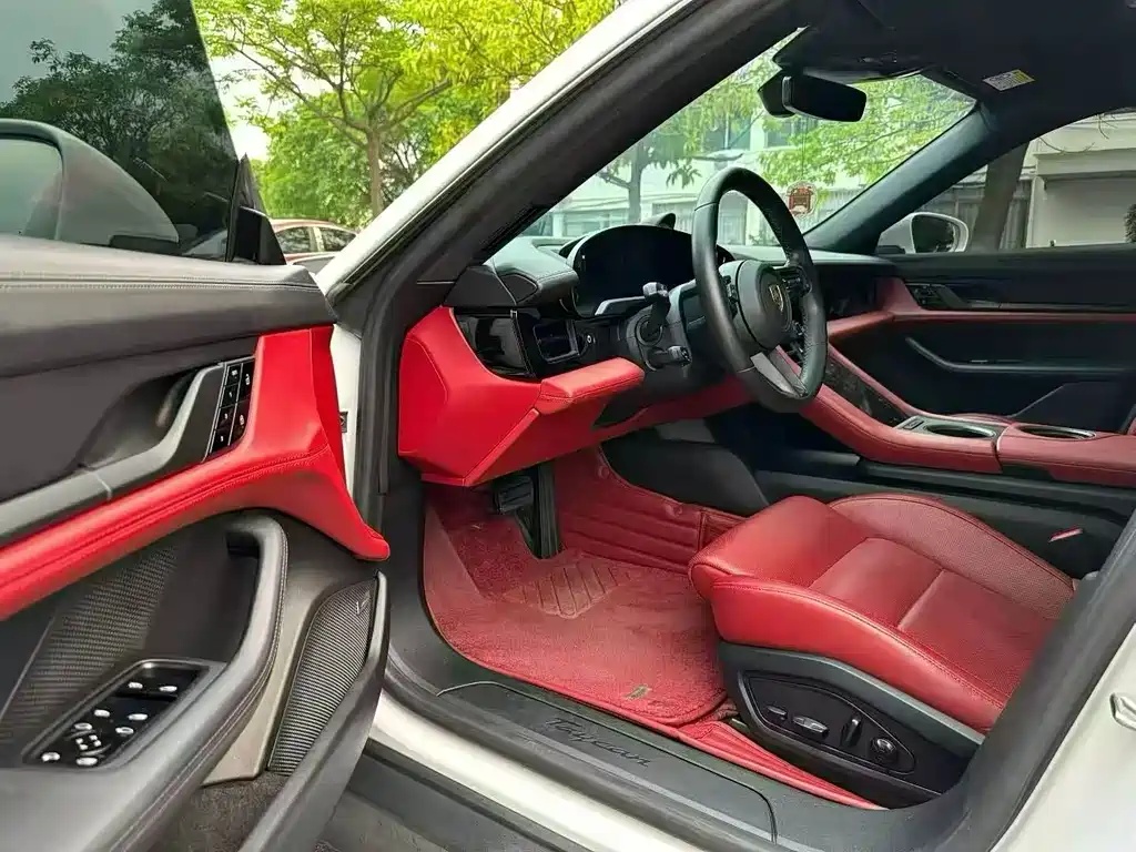 Porsche Taycan 2020 Taycan