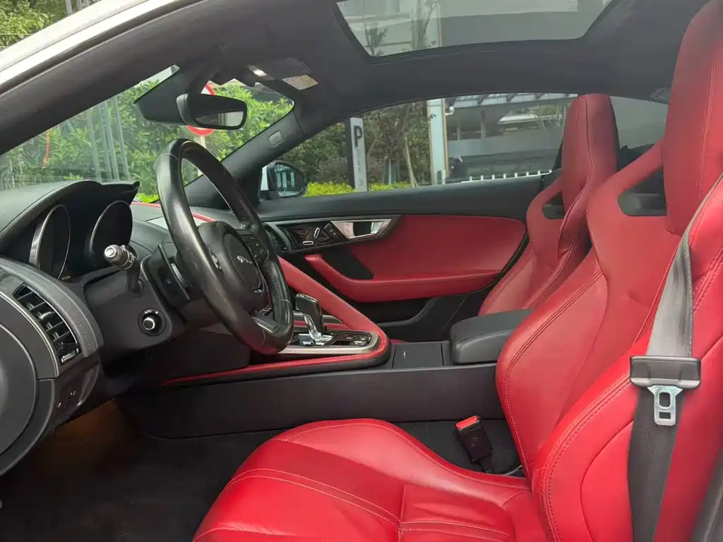 Jaguar F-TYPE — миниатюра 4