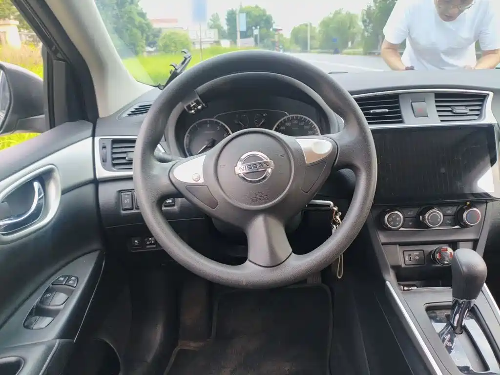 Nissan Sylphy — миниатюра 6