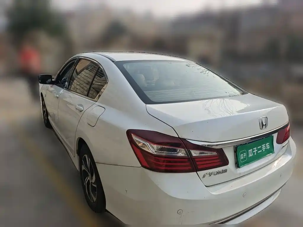 Honda Accord — миниатюра 4