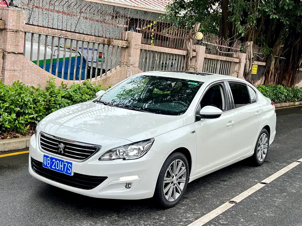 Купить Peugeot 408
