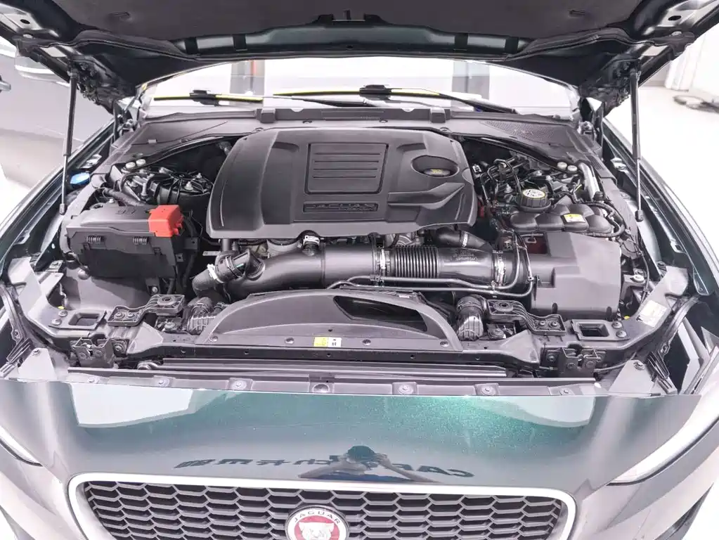 Jaguar XEL — миниатюра 22