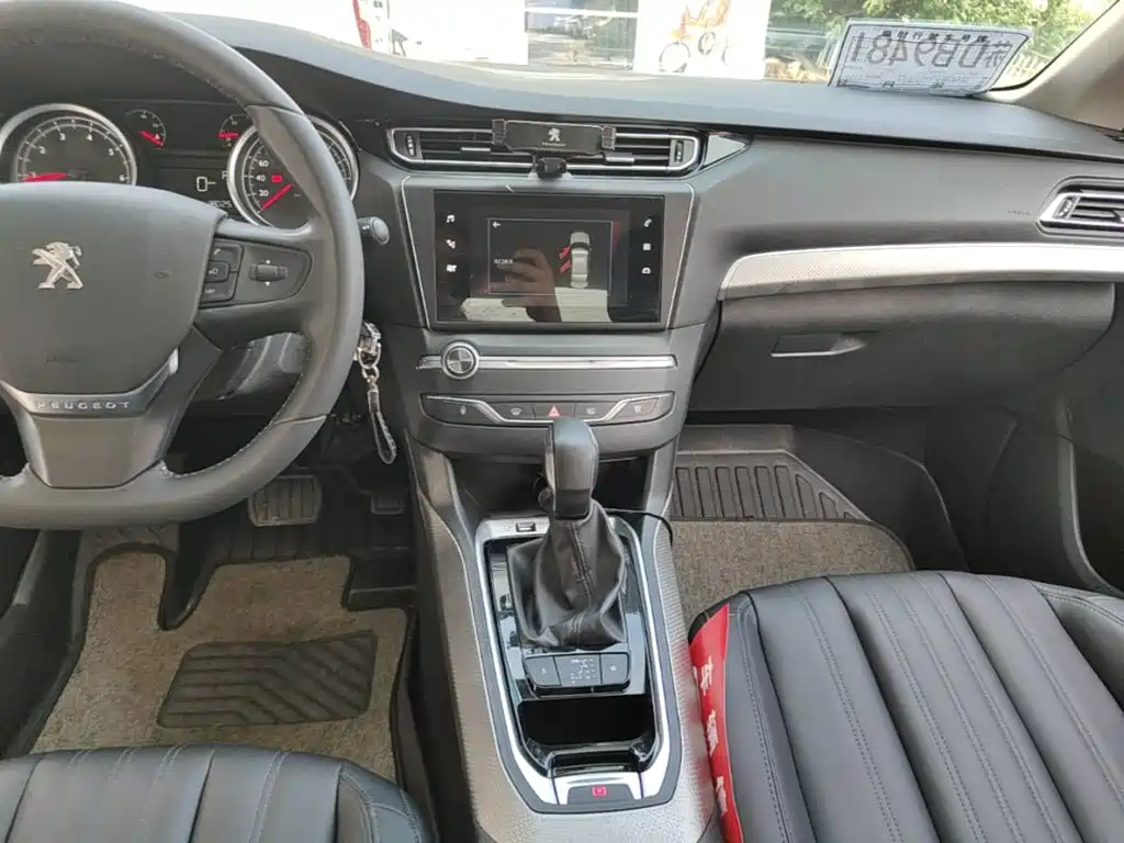 Peugeot 408 — миниатюра 13