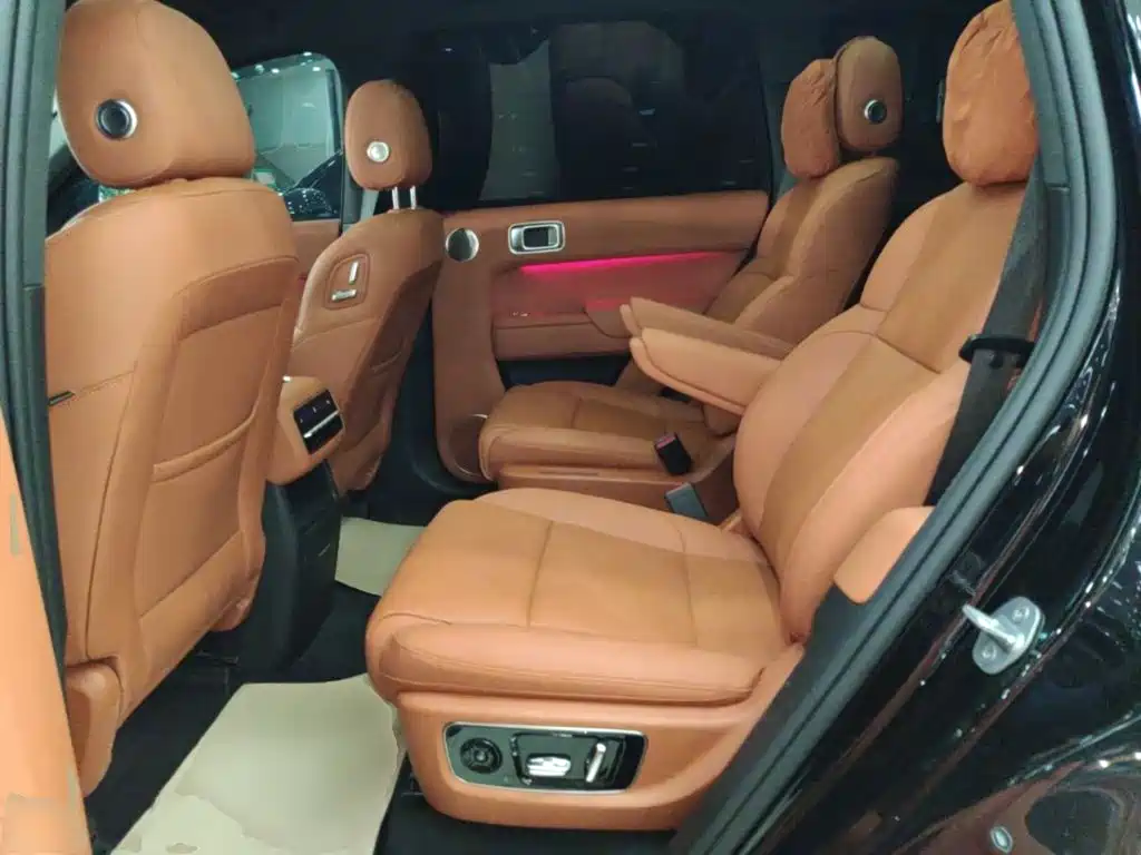 Li Auto Li L8 — миниатюра 17
