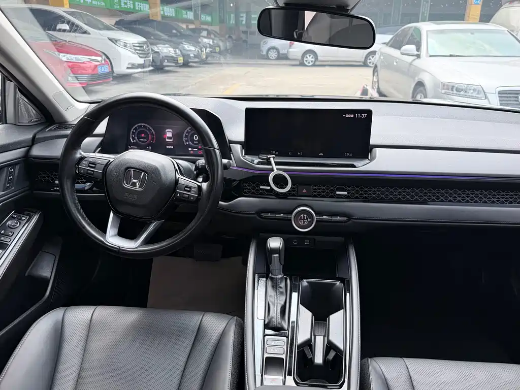 Honda Accord — миниатюра 6