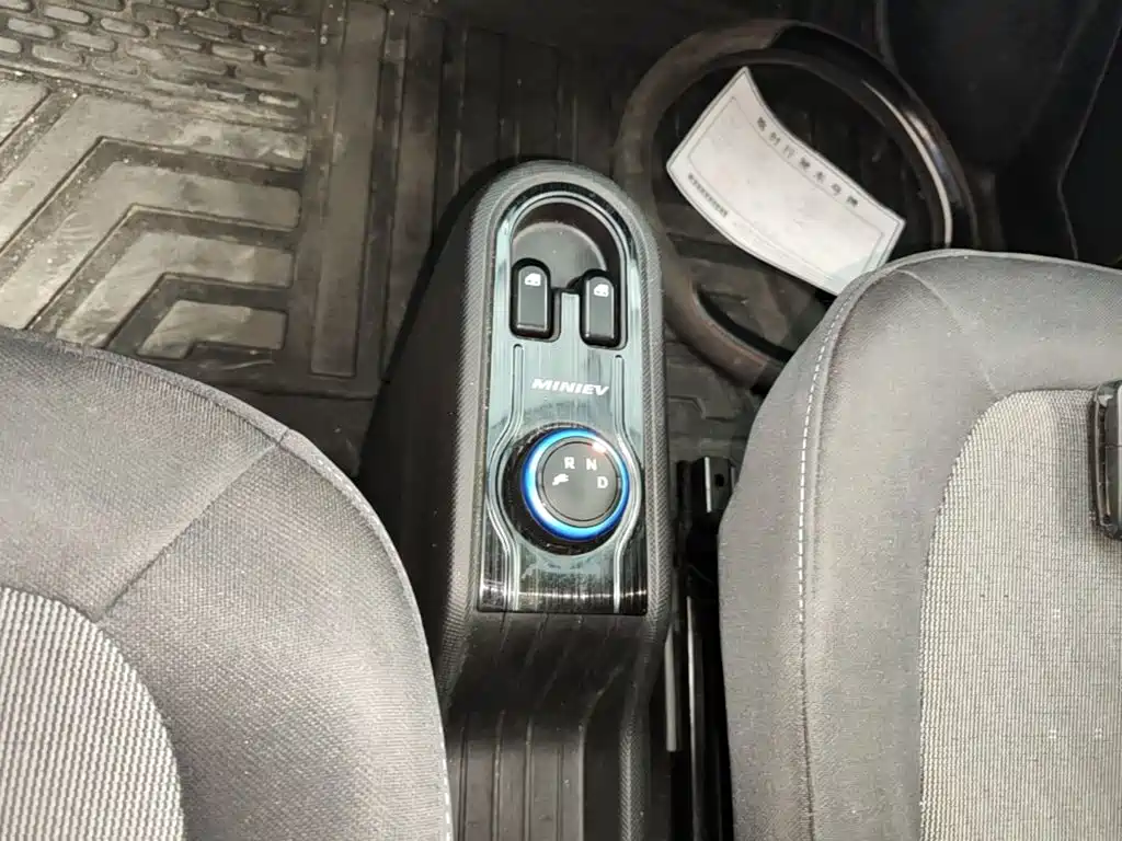Wuling MINIEV — миниатюра 14