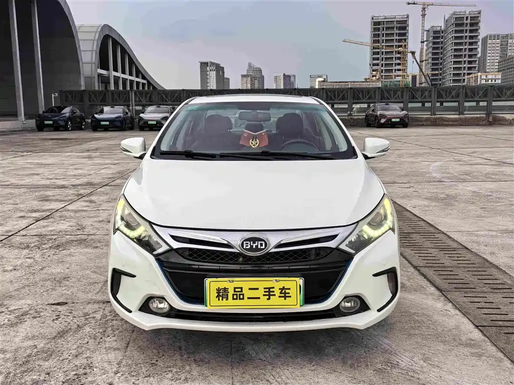 BYD Qin NEV — миниатюра 2