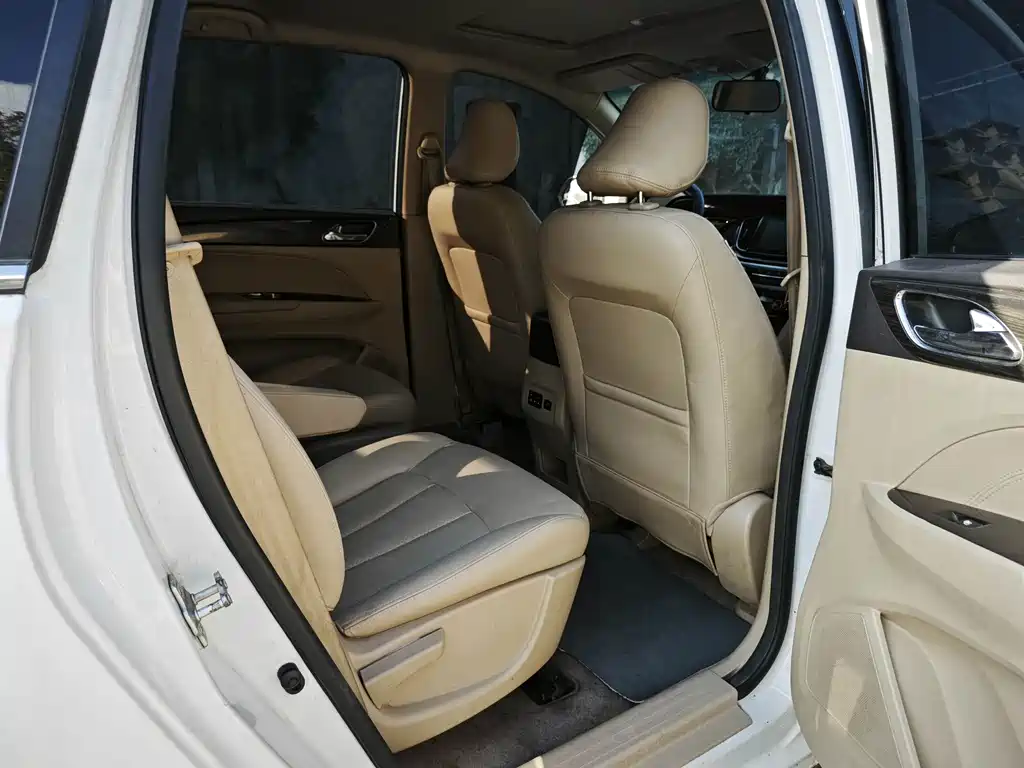 Baojun 730 — миниатюра 9