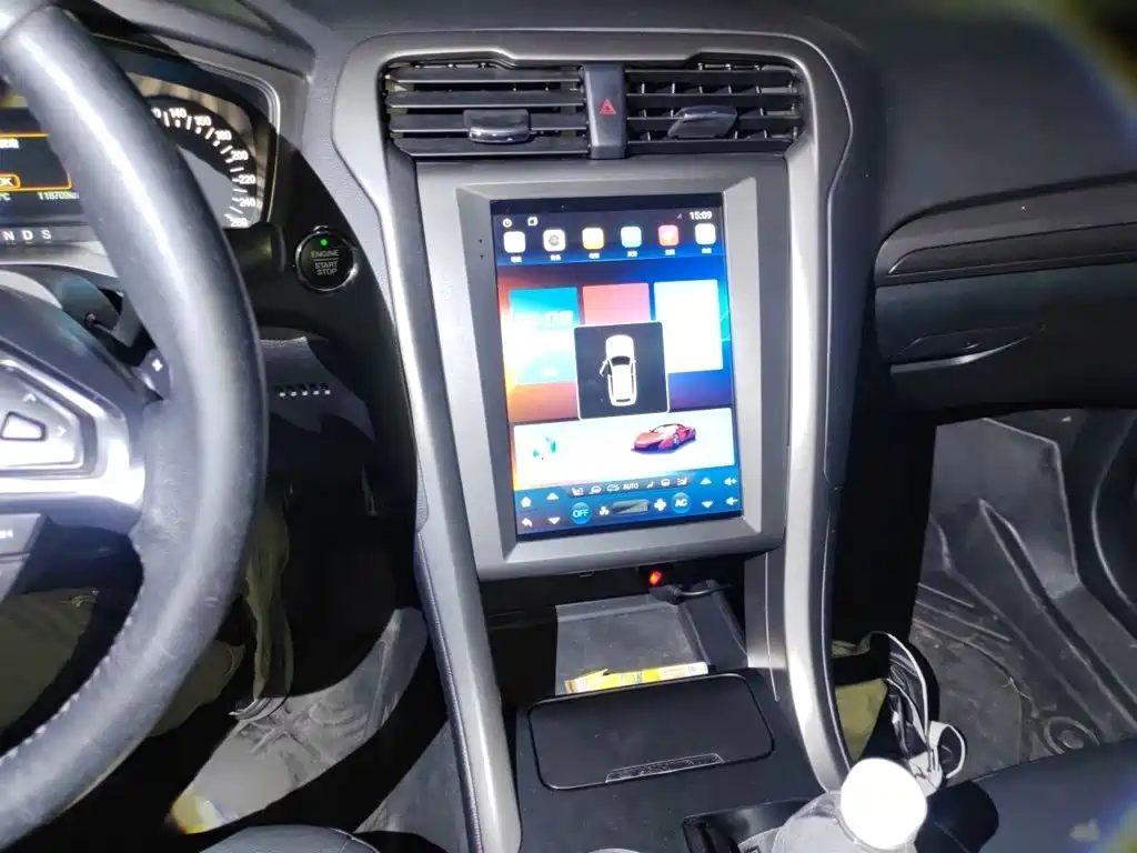 Ford Mondeo — миниатюра 6