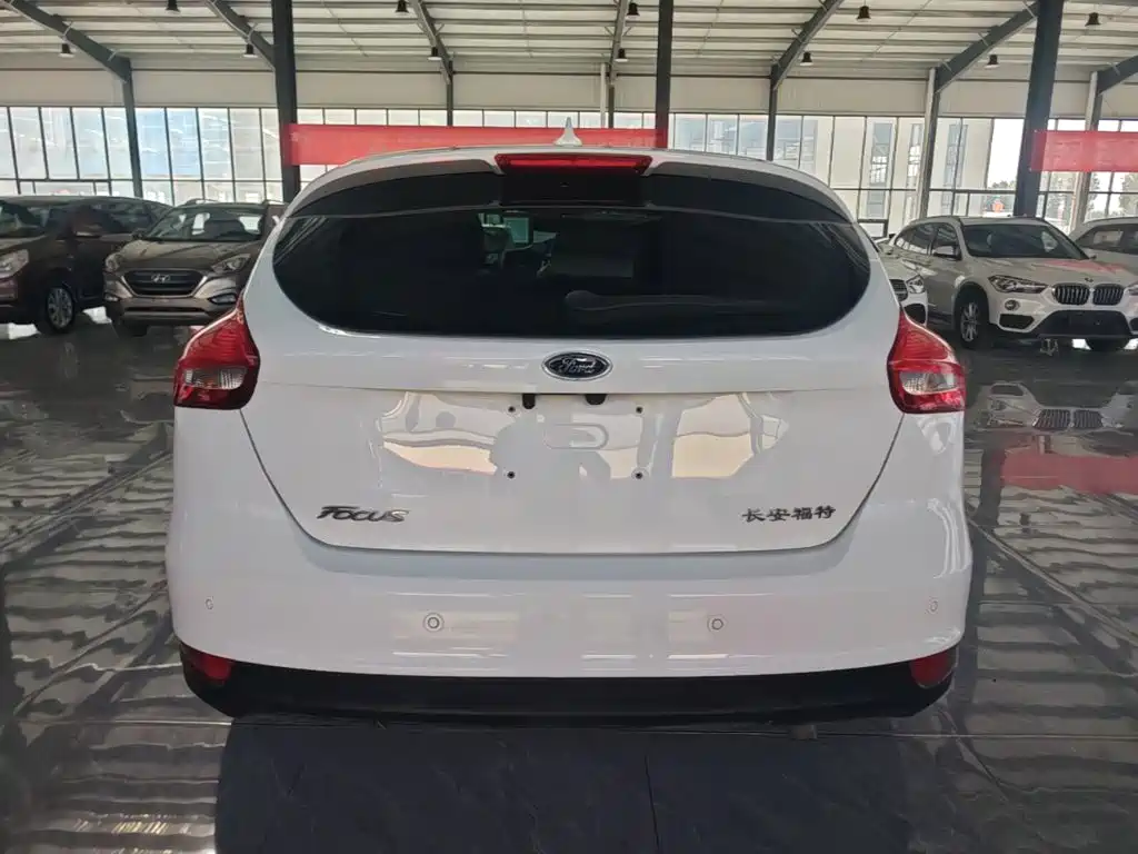 Ford Focus — миниатюра 6