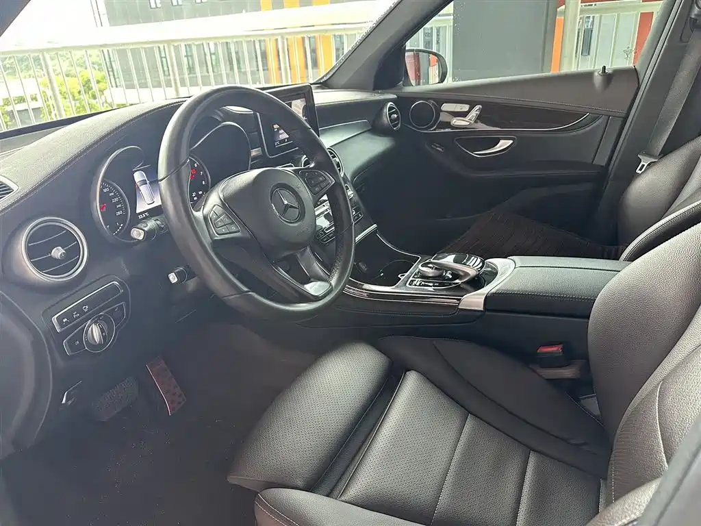 Mercedes-Benz GLC 2019 GLC 260 L 4MATIC Luxury