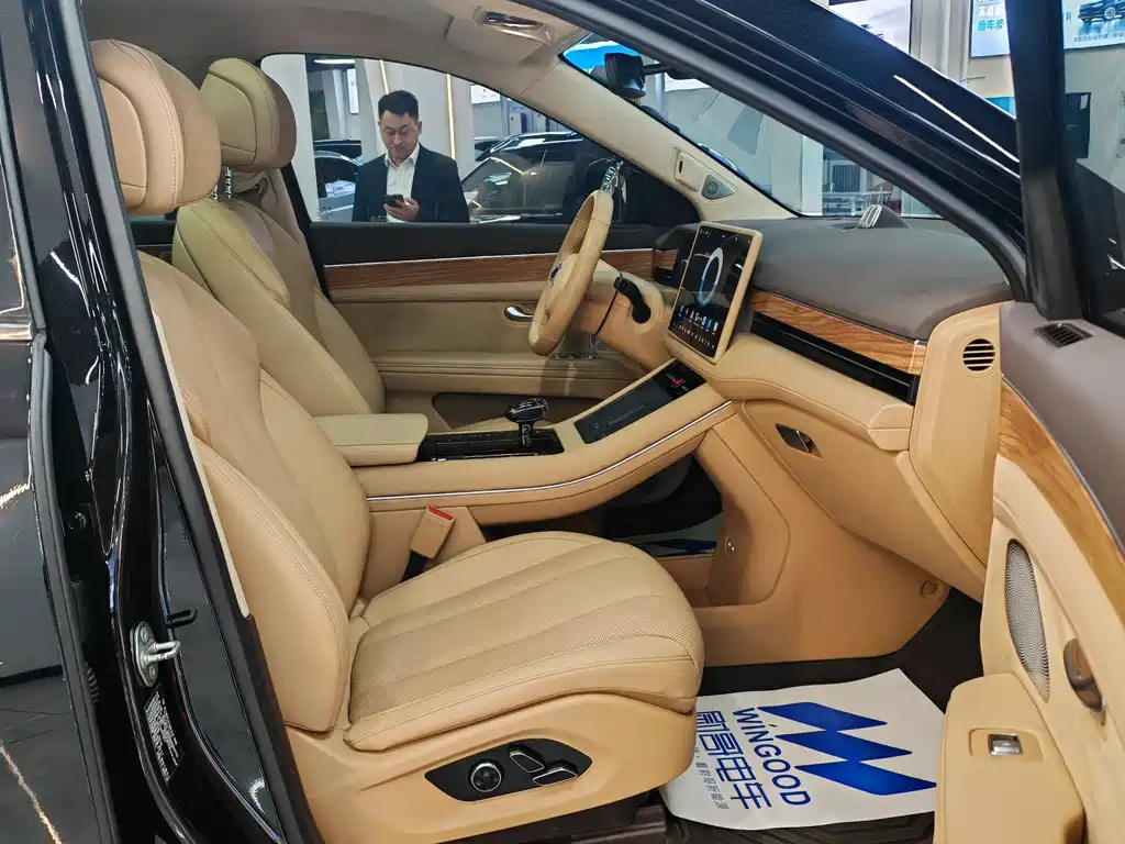 AITO ASK THE WORLD M7