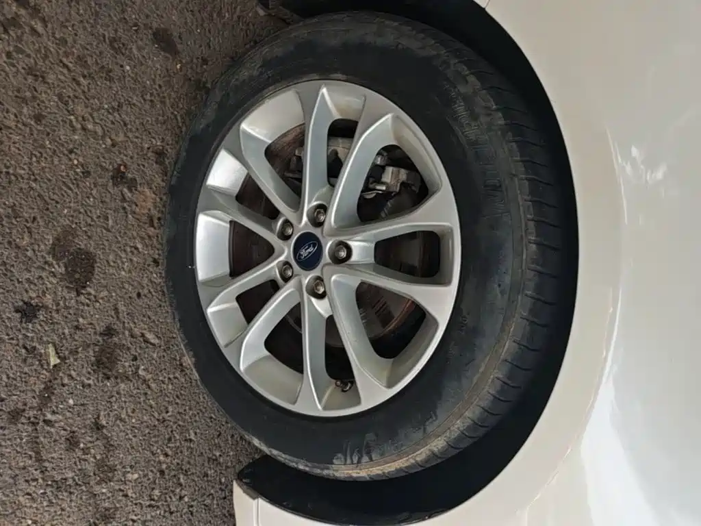Ford Mondeo — миниатюра 23
