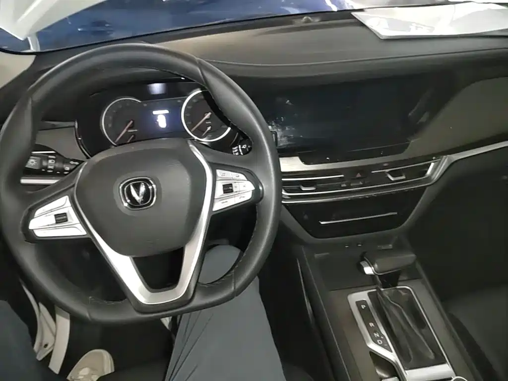 Changan CS35PLUS — миниатюра 10