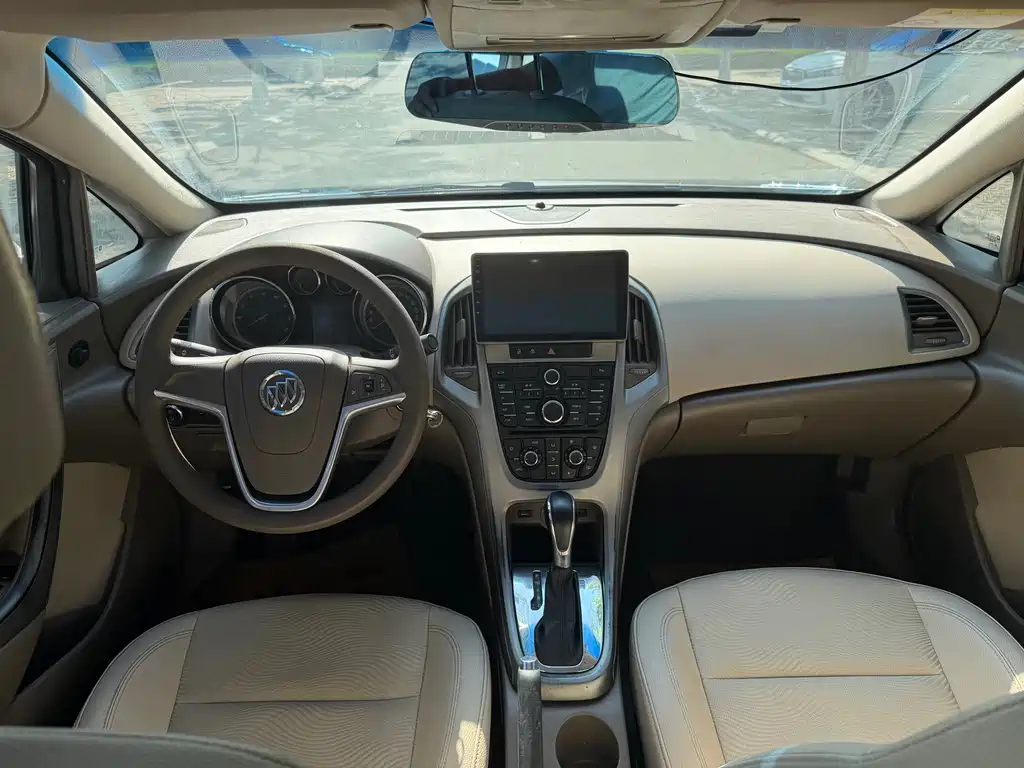 Buick Excelle — миниатюра 9