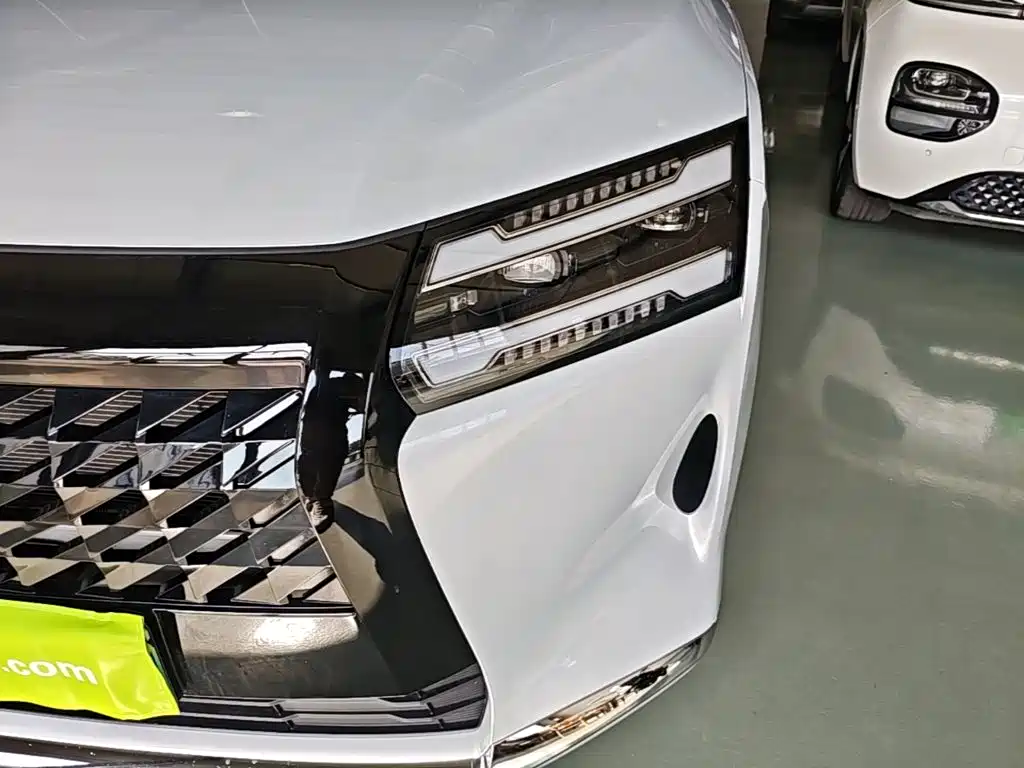 Wuling Звездный свет 730 Новая энергия — миниатюра 24