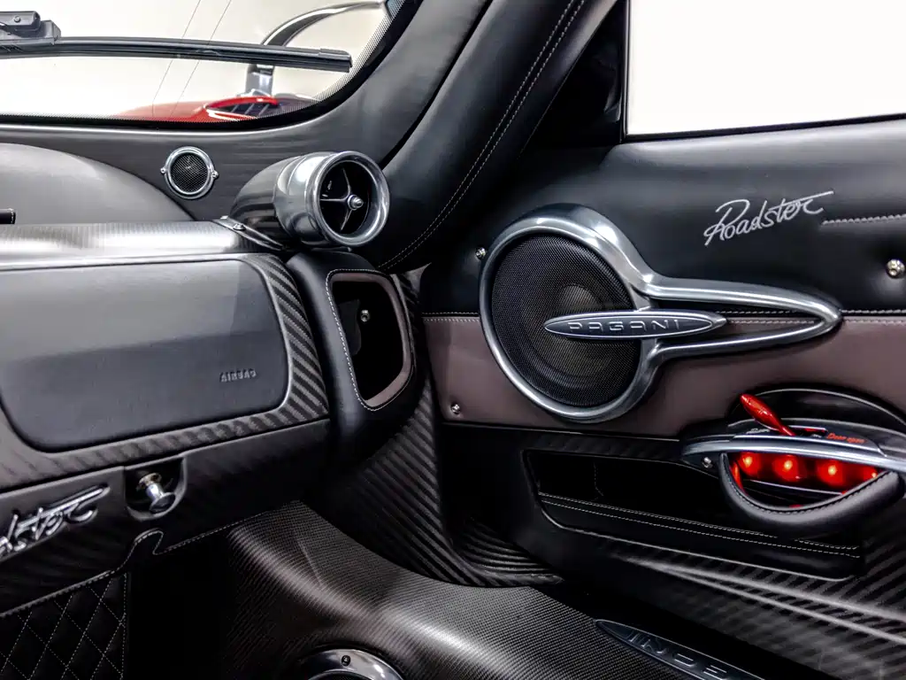 Pagani Huayra — миниатюра 16