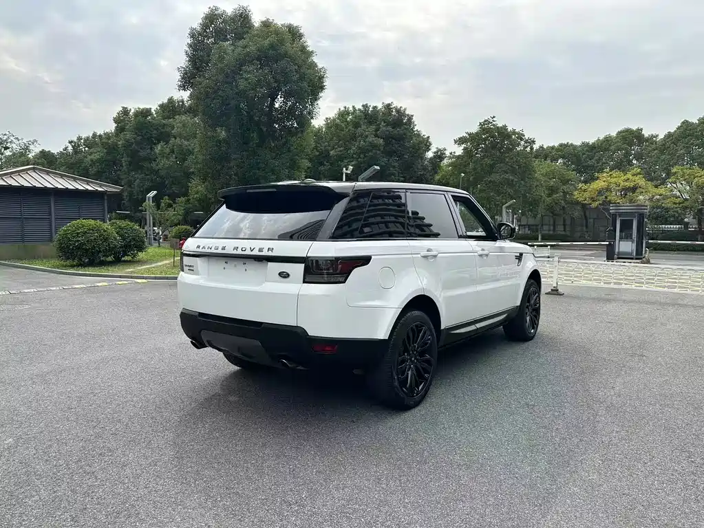 Land Rover Sport — миниатюра 6