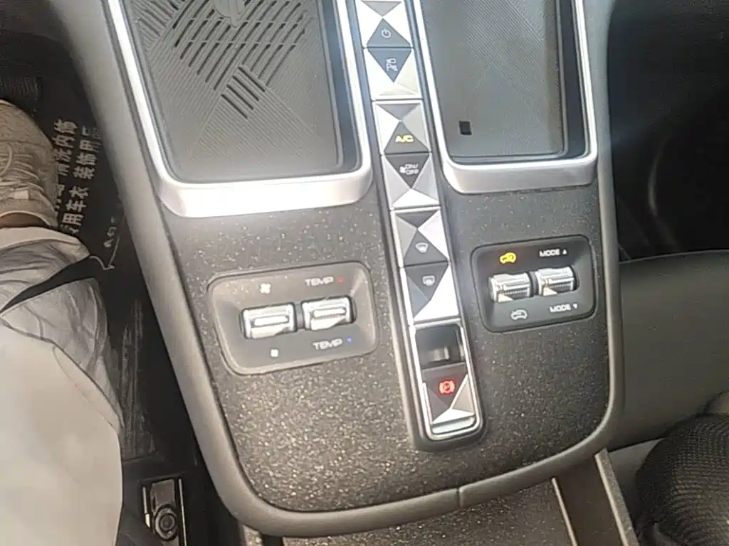 Haval Xiaolong MAX — миниатюра 14
