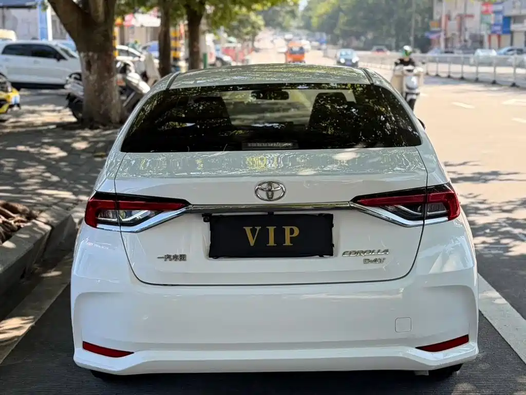 Toyota Corolla — миниатюра 5