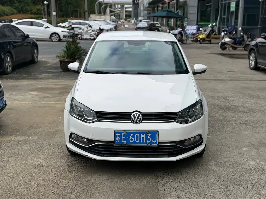 Volkswagen Polo 1.6L Auto Comfort Edition, фото 2