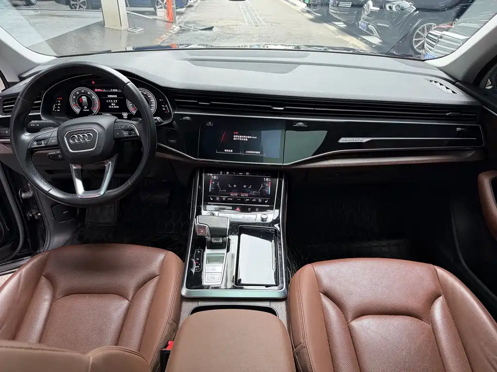 Audi Q7 — миниатюра 12