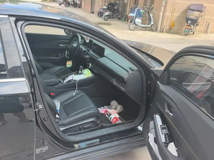 Honda Accord — миниатюра 8