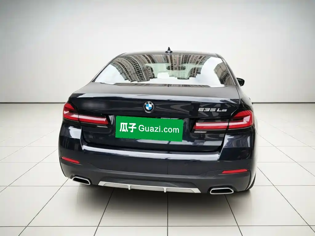 BMW 5 Series New Energy — миниатюра 5